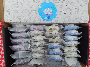 Caja festiva 18era "Happy Pillows" de 20 y 40 saquitos.